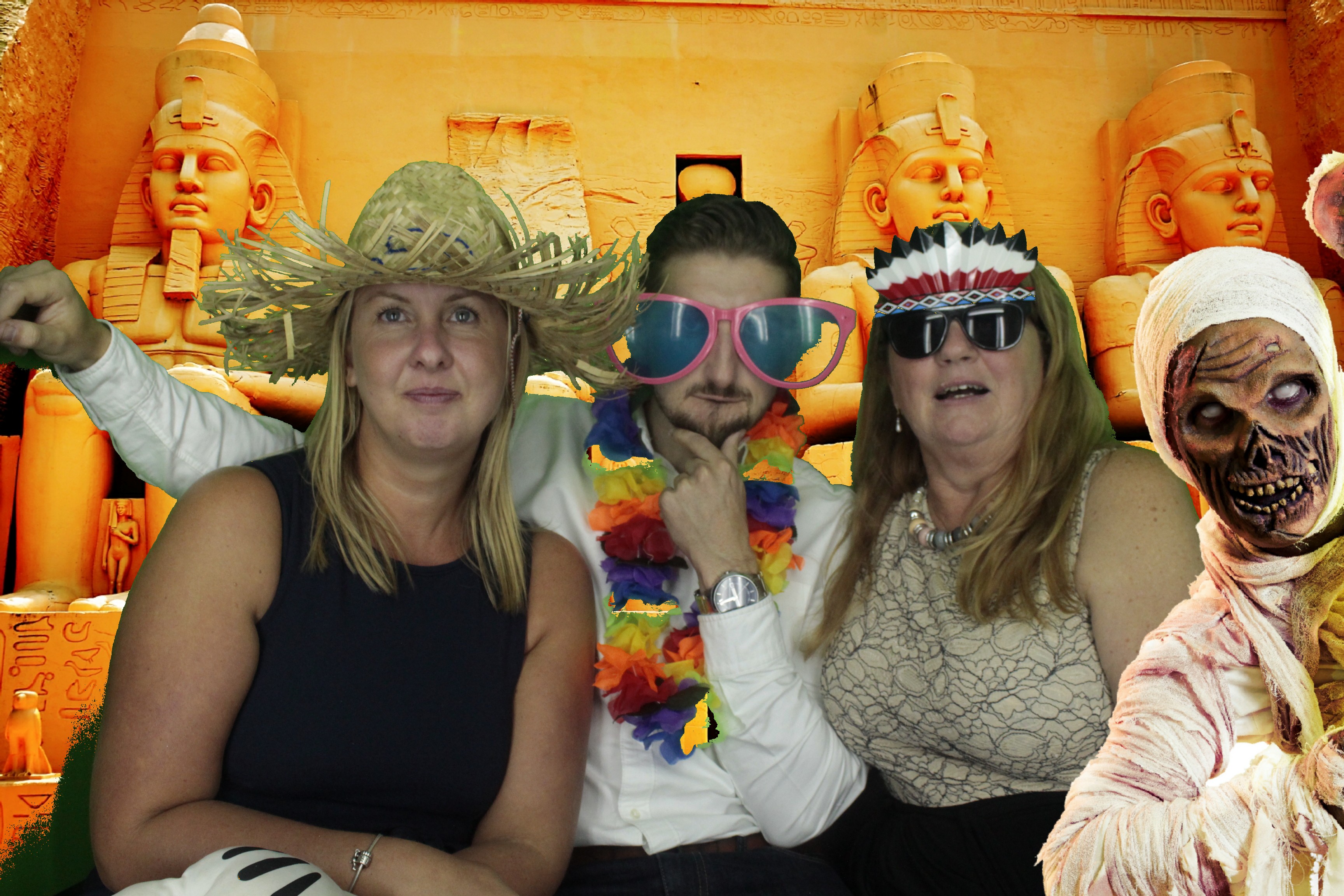 Mr & Mrs McIlvaney | View more photos from the event at gallery.myphotoboothexperience.co.uk/u/MyPhotoBoothExperienceLtd/Mr-Mrs-McIlvaney